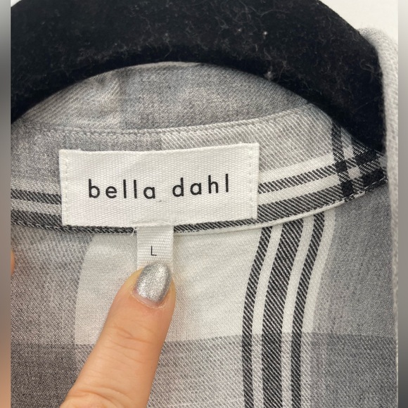 Bella Dahl grey and white flannel blouse. Size large. - Picture 2 of 3